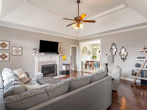 4th image of 116 Ashfield Ct