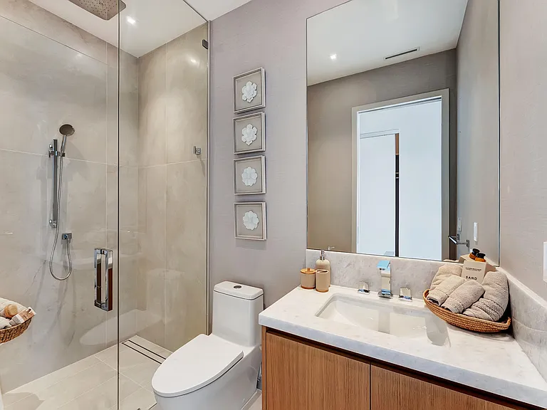 2321 SE 17th St #401 — Photo 39