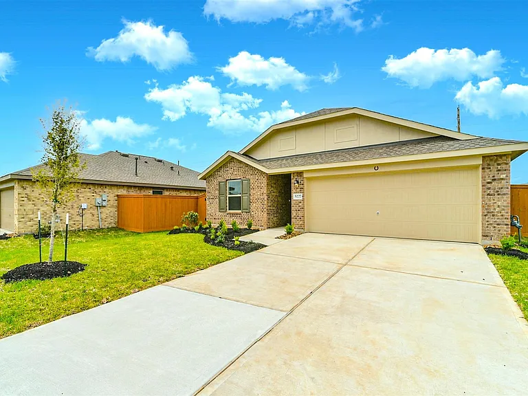 5227 Sunvalley Bend Dr — Photo 2
