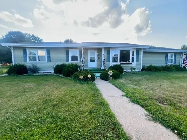 2703 11th Ave, Monroe, WI 53566