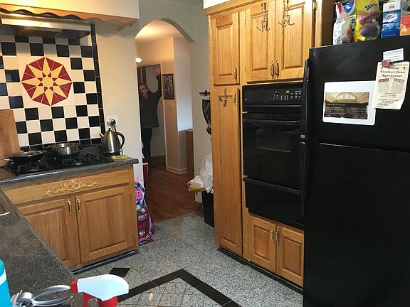 5th image of 30-6 49 St #2