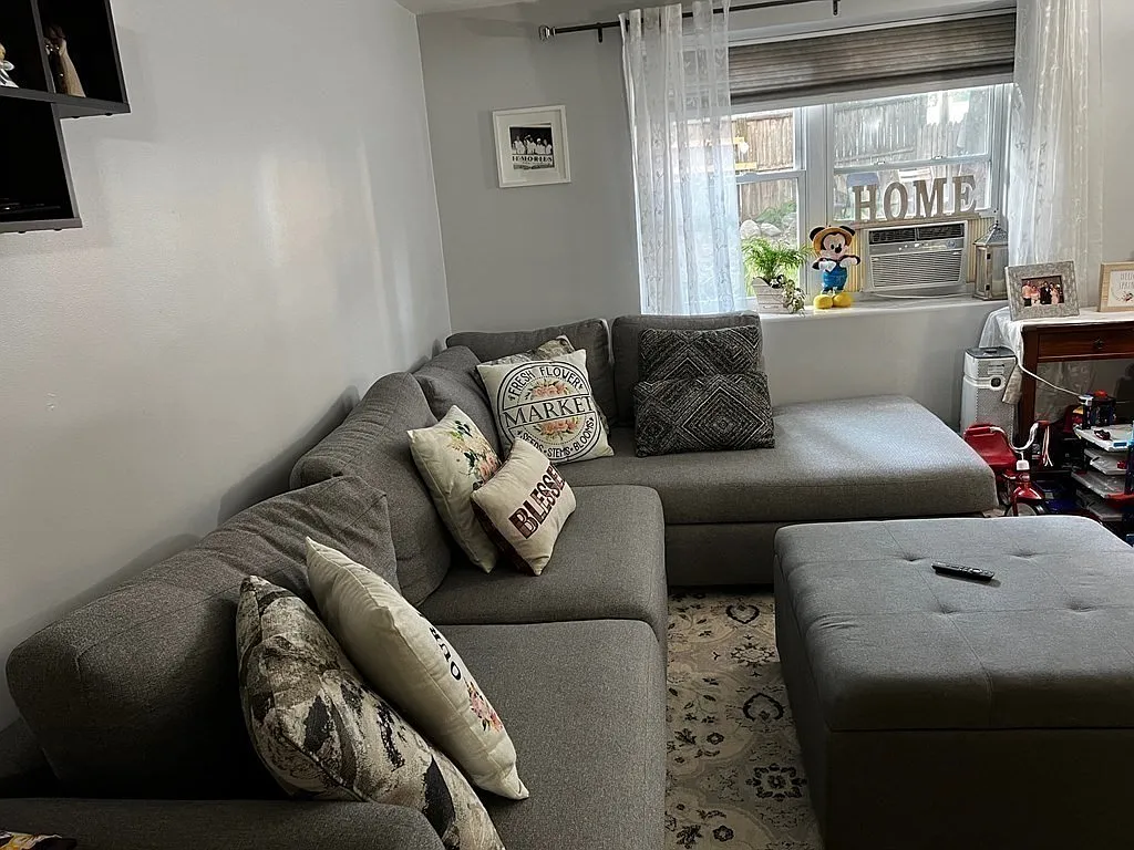 2 bed, 1.0 bath, 715 sqft, $2,100 — Photo 3