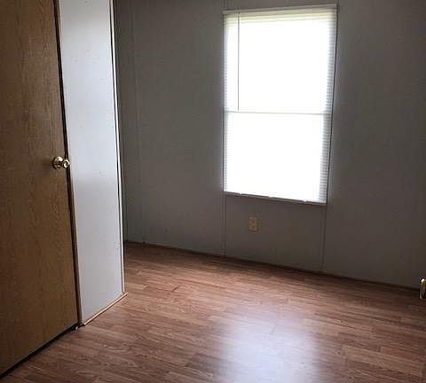 3rd image of 4254 Jennifer Ln