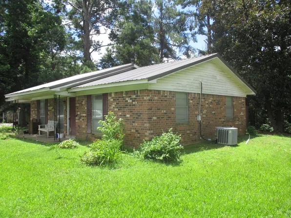271 E Valley Dr, Pontotoc, MS 38863