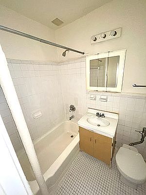 4th image of 612 W 137th St APT 22