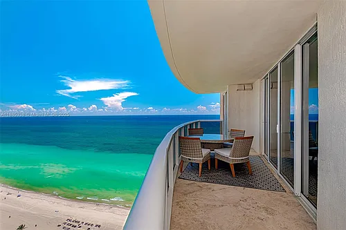 18911 Collins Ave Photo 1