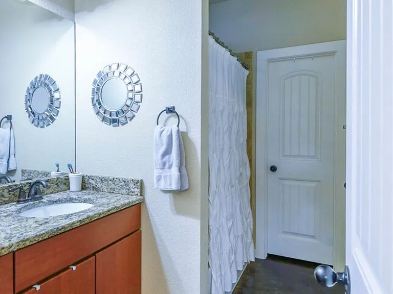 239 Bluffside Dr — Photo 16