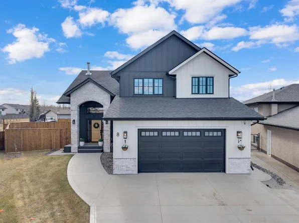 8 NE Holbrook Pl, Sylvan Lake, AB T4S 2P2