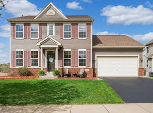 1961 Schoolmaster Dr, Chaska, MN 55318