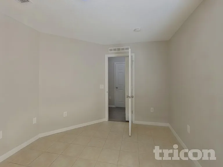 810 Ognon Ct — Photo 12