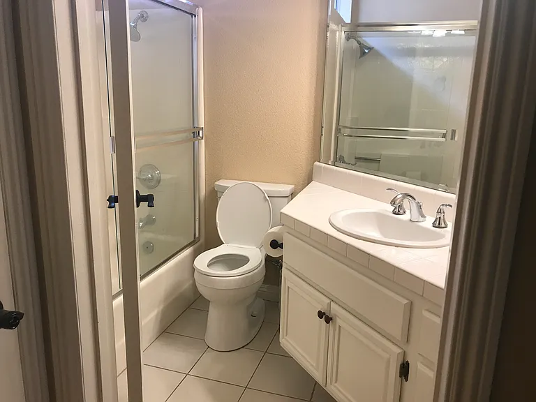 1634 Calle Las Casas — Photo 4