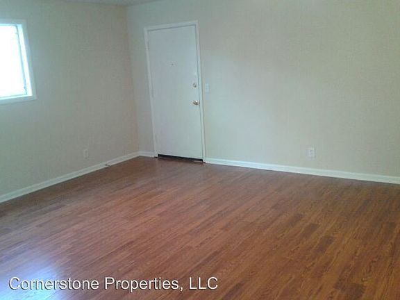2nd image of 1499 Hawkins St APT 2