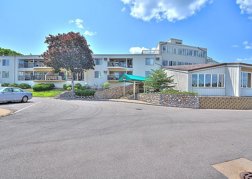 1st image of 6201 Saint Croix Trl N APT 223