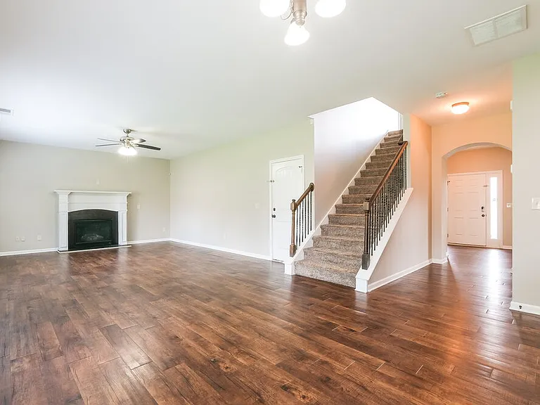 2127 Juniper Ives Ct — Photo 5