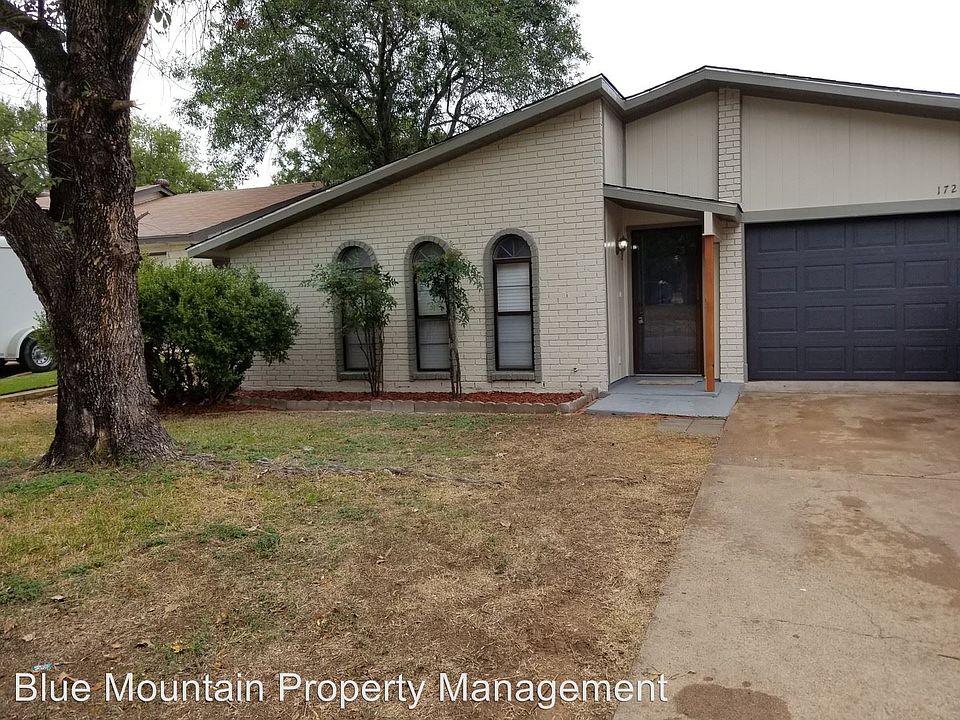 1st image of 1725 Manor Ct