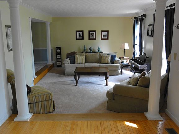 3rd image of 1001 Caroway Blvd