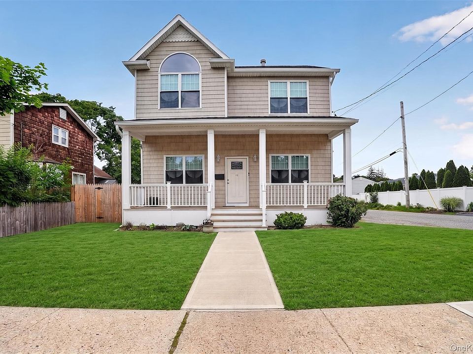 1st image of 26 Richard Avenue