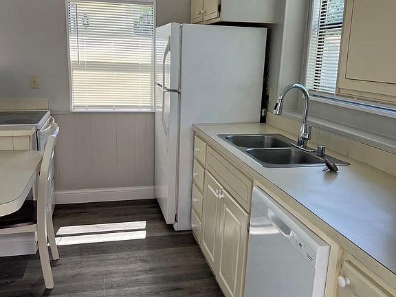 2nd image of 3233 SE 110th St #45