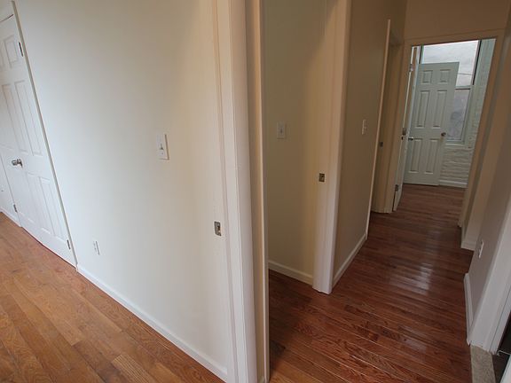 4th image of 71 Troutman St APT 2R