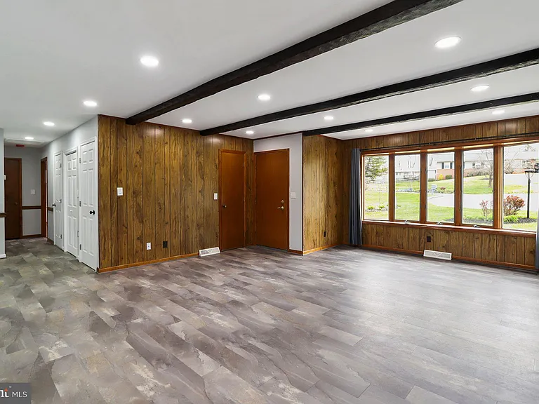 5 Orchard Pl — Photo 7
