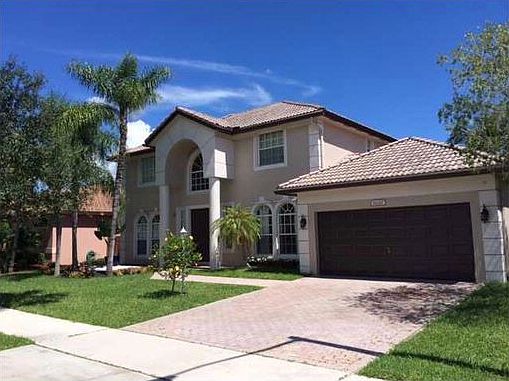 1st image of 16327 Mariposa Cir S