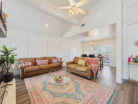 4th image of 8907 Driftwood Dr