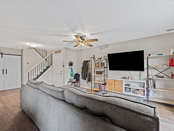 5th image of 4719 Walden Pond Dr APT B
