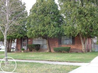 803 Huntington St, Mount Clemens, MI 48043