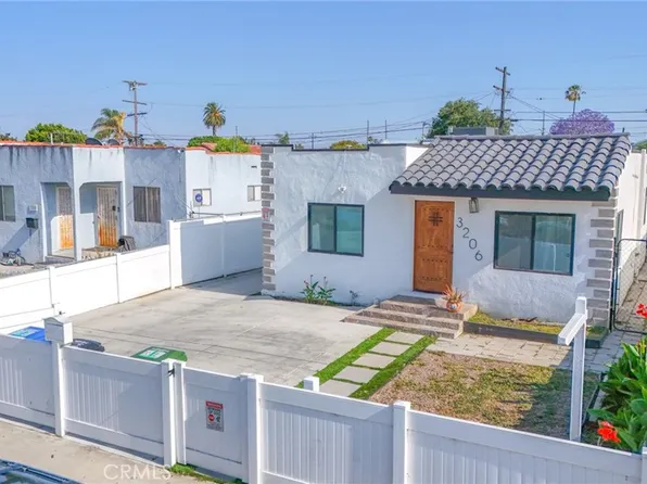 3206 W 59th St, Los Angeles, CA 90043