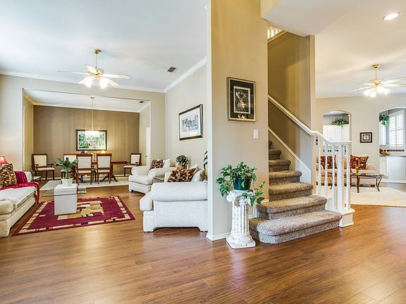 4th image of 2429 McCarran Dr