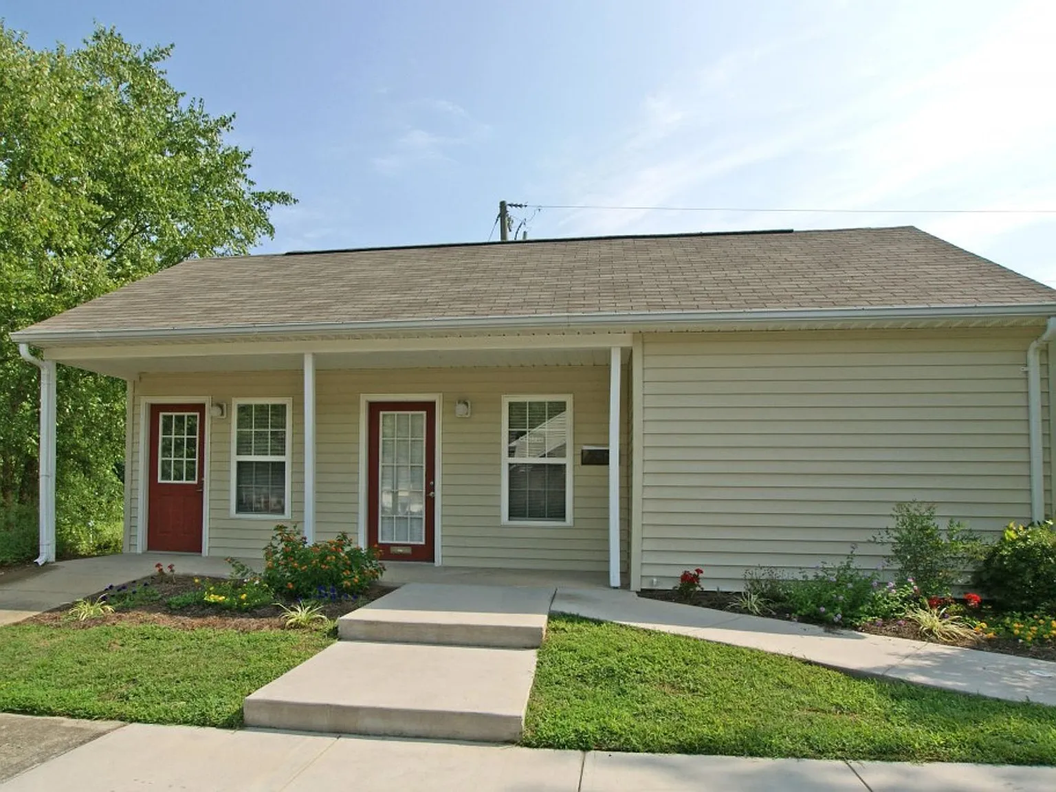 Conway Park Apartments — Photo 3