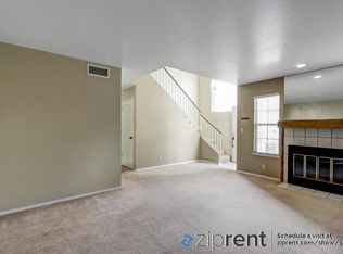 156 W Pilgrim Ln, Clovis, CA