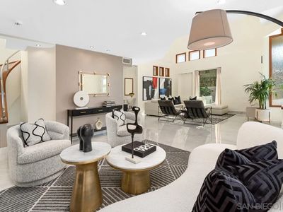 7911 El Paseo Grande, La Jolla, CA, 92037