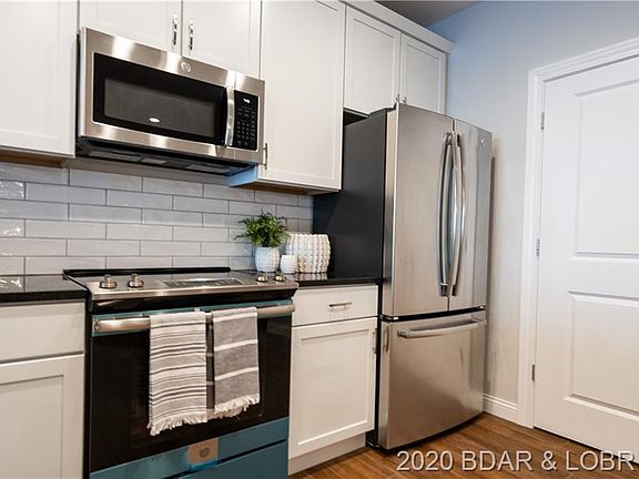 4th image of 166 Captiva Dr #4B