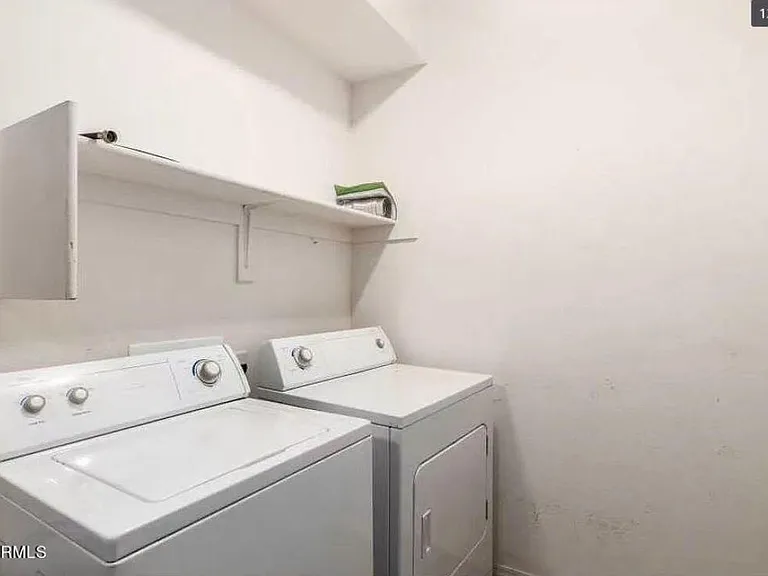 1886 E Don Carlos Ave #151 — Photo 11