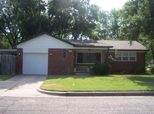 710 S Longfellow Ln, Wichita, KS 67207