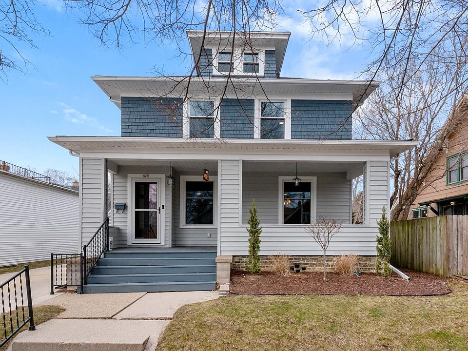 1st image of 426 Grant AVENUE