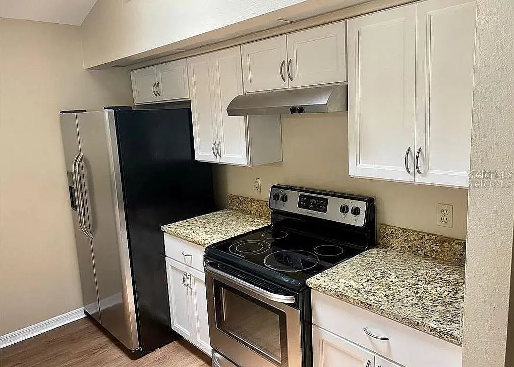 2 bed, 2.0 bath, 1037 sqft, $2,150 — Photo 3