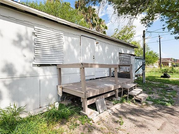 4th image of 403 Illinois Cir