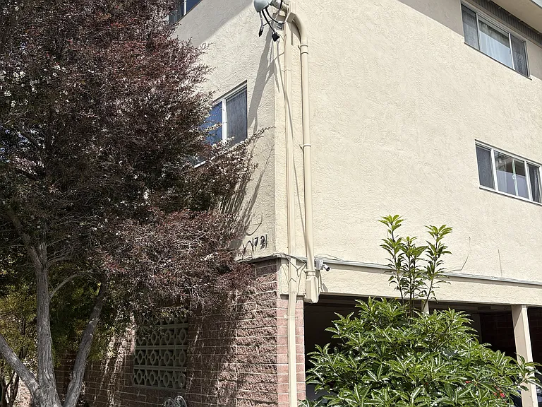 1721 Berkeley Way #4 — Photo 2