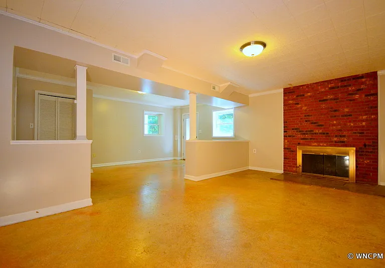 17 Laurel Park Dr — Photo 6