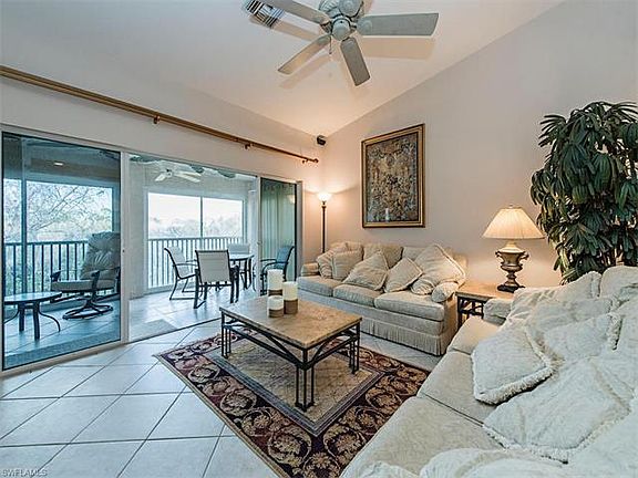 2nd image of 28630 Carriage Homes Dr #204