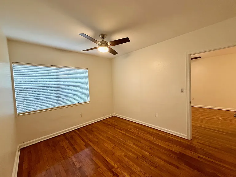 231 S Palmway #4 — Photo 7