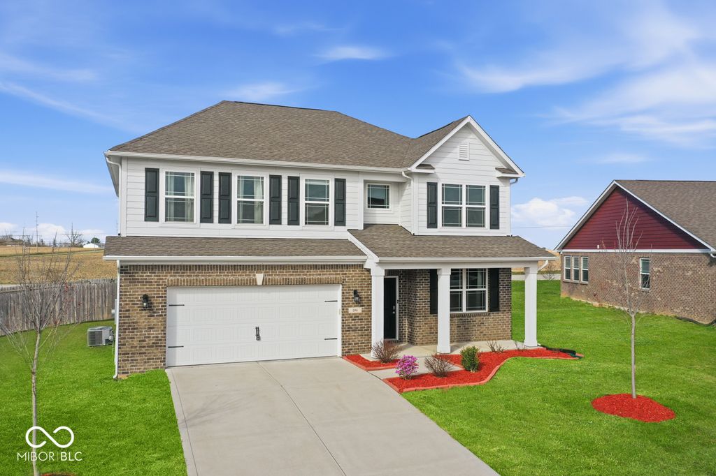 106 Sedona Dr, Bargersville, IN - View 2