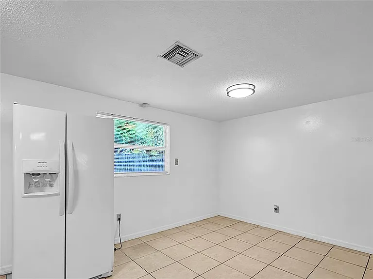 1821 Bellgrove St — Photo 6