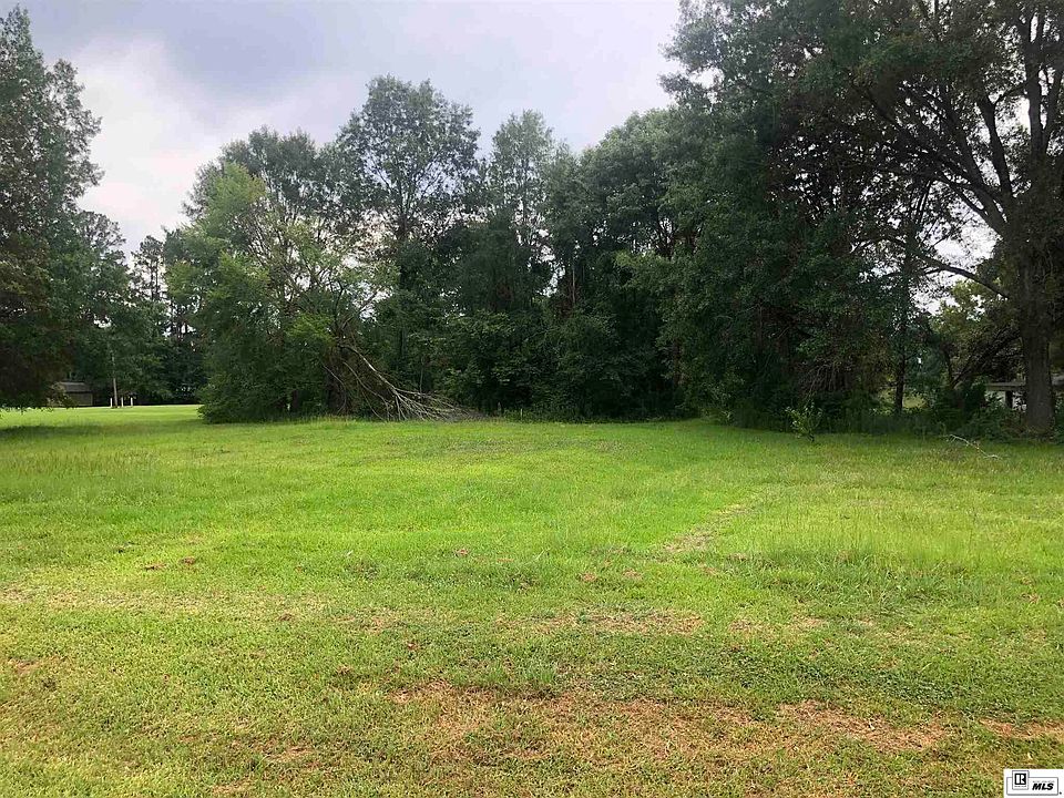 2nd image of 411 Walker Rd