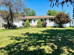 24956 Hall Dr, Westlake, OH 44145