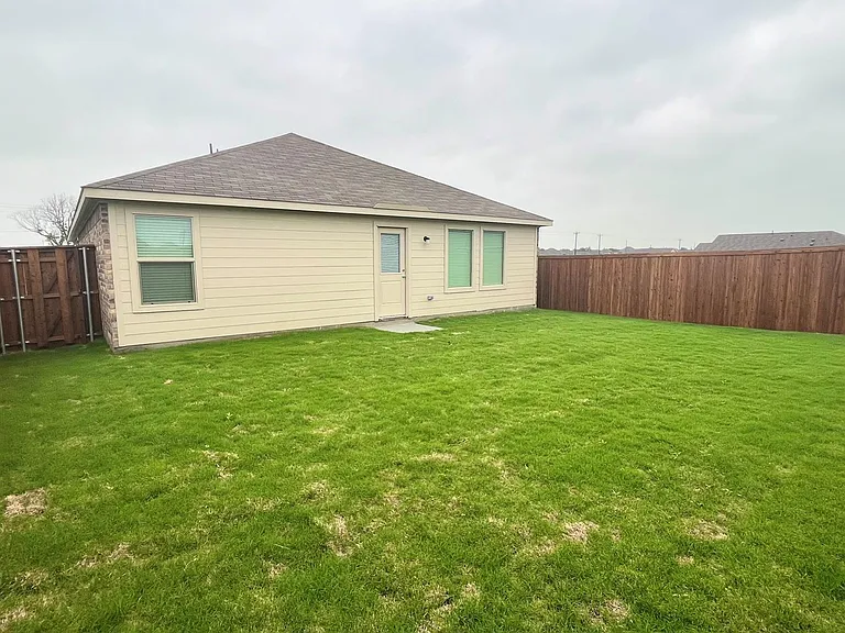 1130 Arborwood Dr — Photo 16