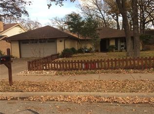 3408 Pecan Cir, Bedford, TX 76021