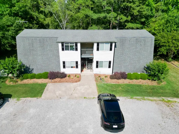 612 Germaine St APT A, Apex, NC 27502